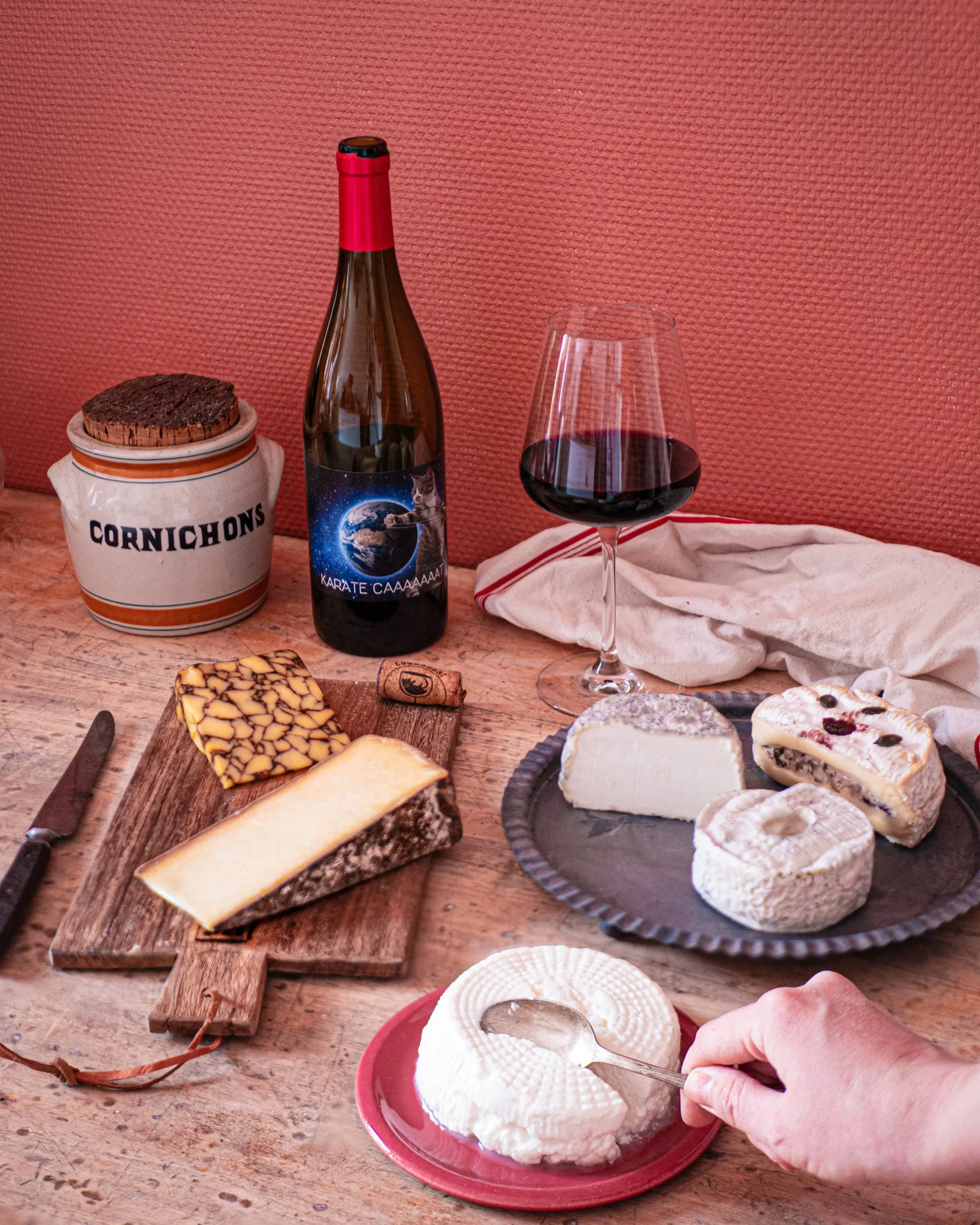 Quel vin pour accompagner un plateau de fromage et charcuterie ?